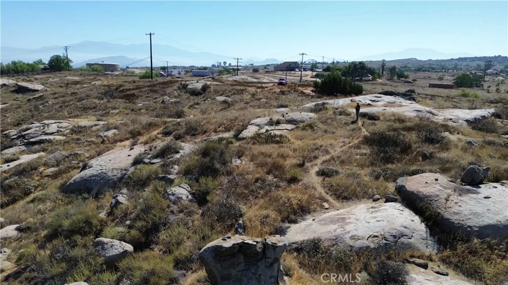 22300 O FERRALL ROAD Perris, CA 92570