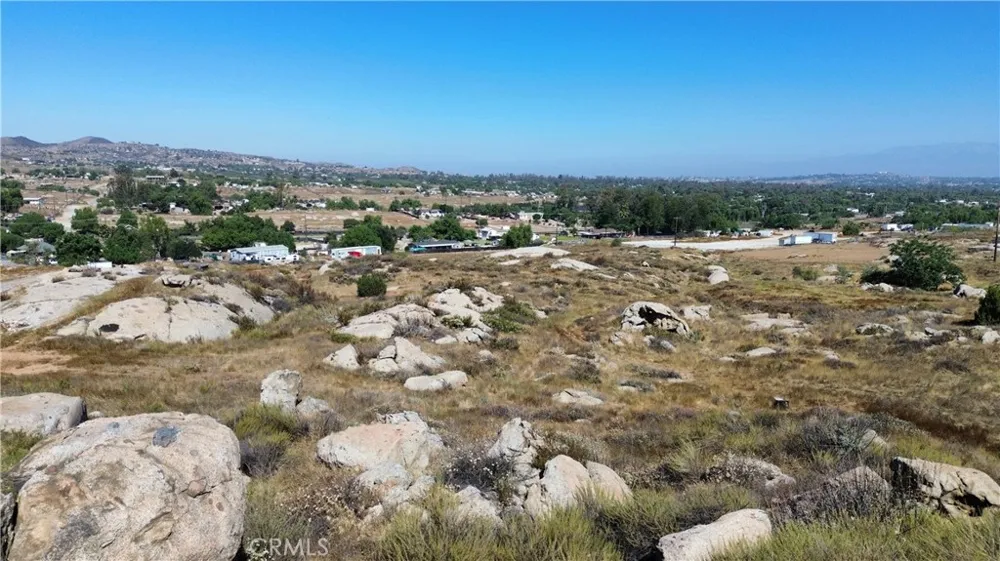 22300 O FERRALL ROAD Perris, CA 92570