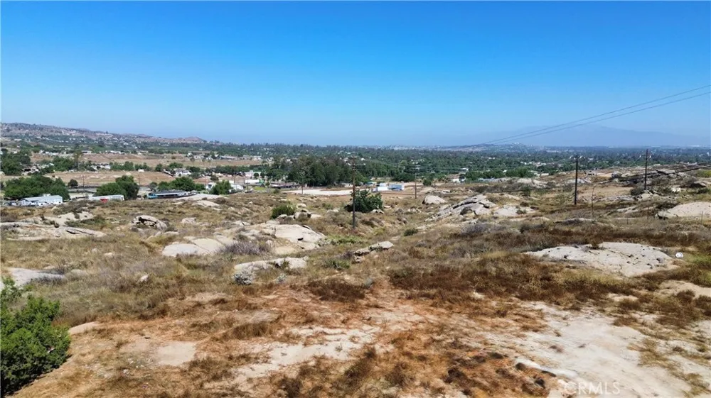 22300 O FERRALL ROAD Perris, CA 92570