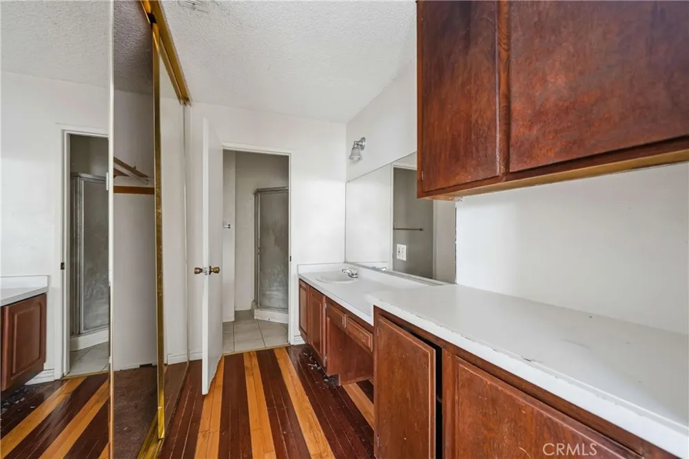 16600 Terrace #F Fontana, CA 92335