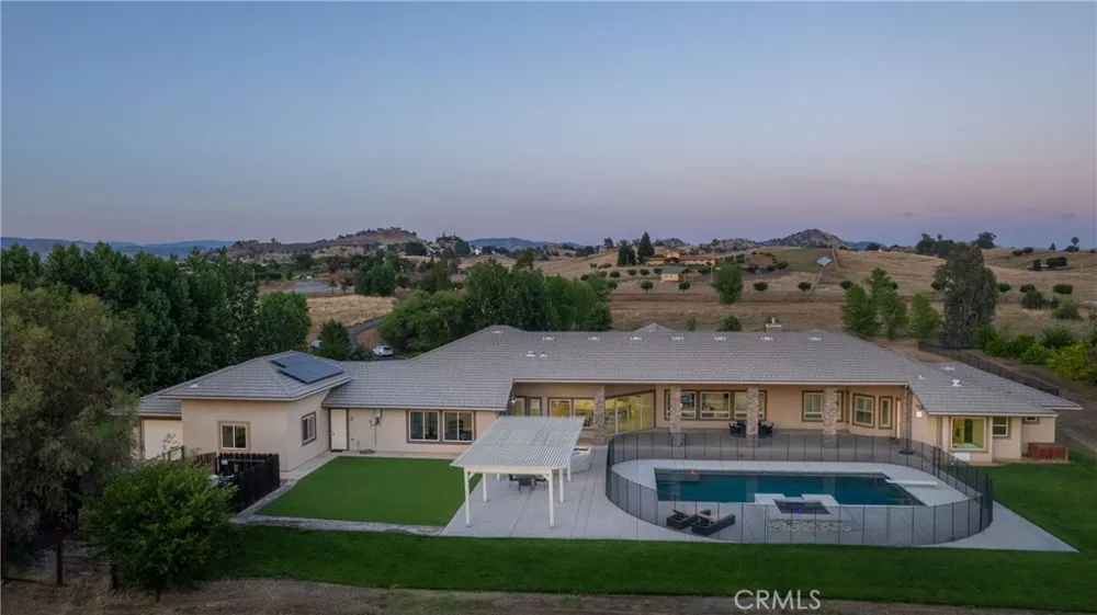 14209 Academy Oaks Ln Clovis, CA 93619