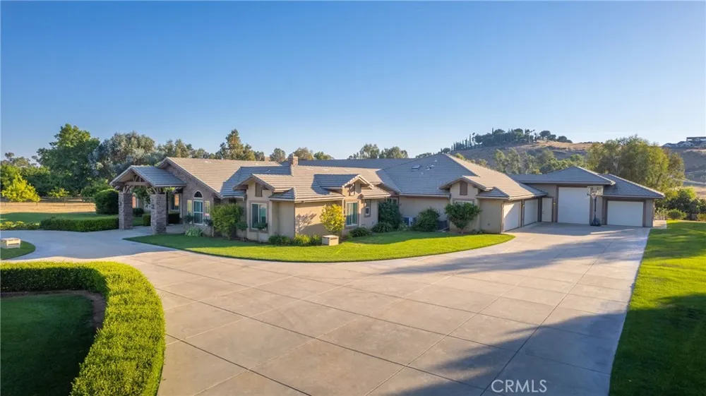 14209 Academy Oaks Ln Clovis, CA 93619