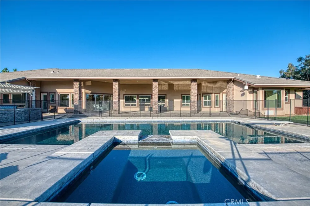 14209 Academy Oaks Ln Clovis, CA 93619