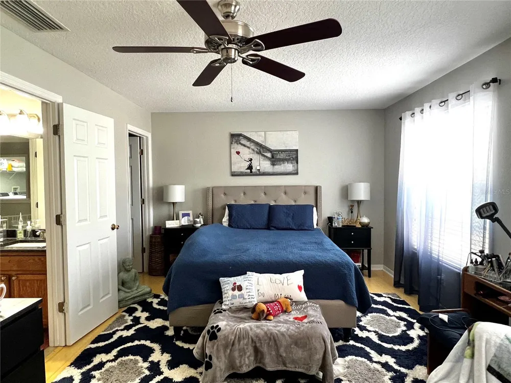 8848 CAMERON CREST DRIVE Tampa, FL 33626