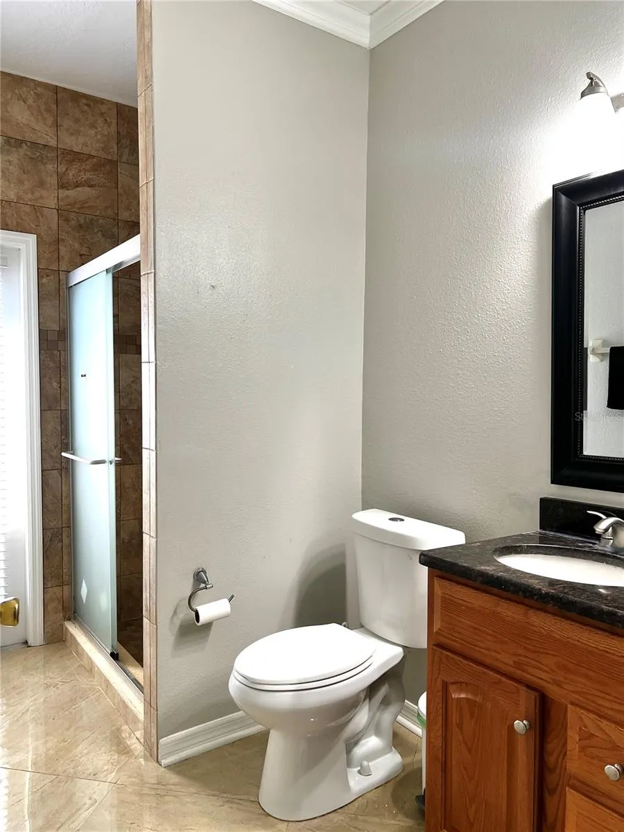8848 CAMERON CREST DRIVE Tampa, FL 33626