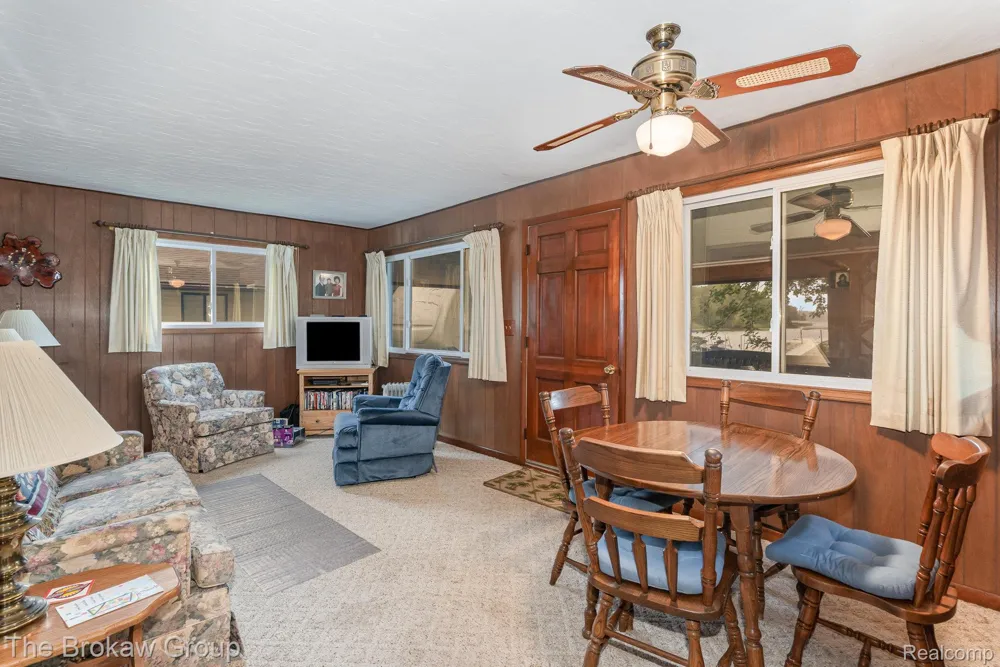 4448 Loon Lake Road Plainfield Township, MI 48739