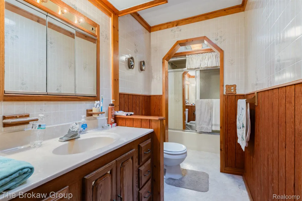 4448 Loon Lake Road Plainfield Township, MI 48739