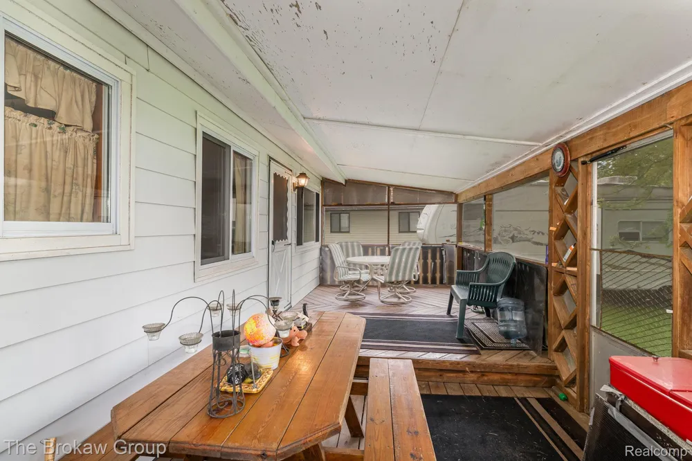 4448 Loon Lake Road Plainfield Township, MI 48739