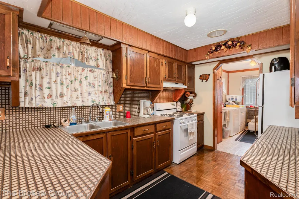4448 Loon Lake Road Plainfield Township, MI 48739