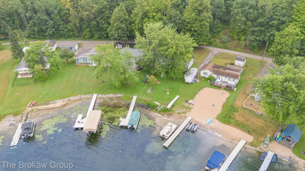 4448 Loon Lake Road Plainfield Township, MI 48739