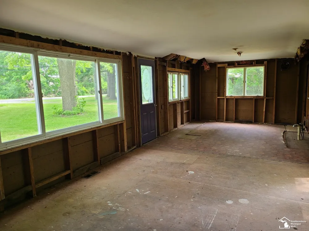 2807 W Smith Road Bedford Township, MI 48144