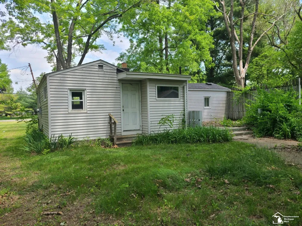 2807 W Smith Road Bedford Township, MI 48144