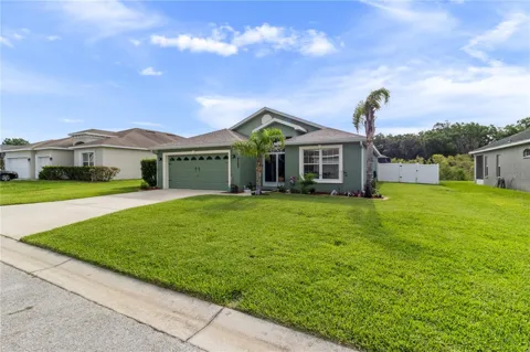 4562 FAIRWAY OAKS DRIVE