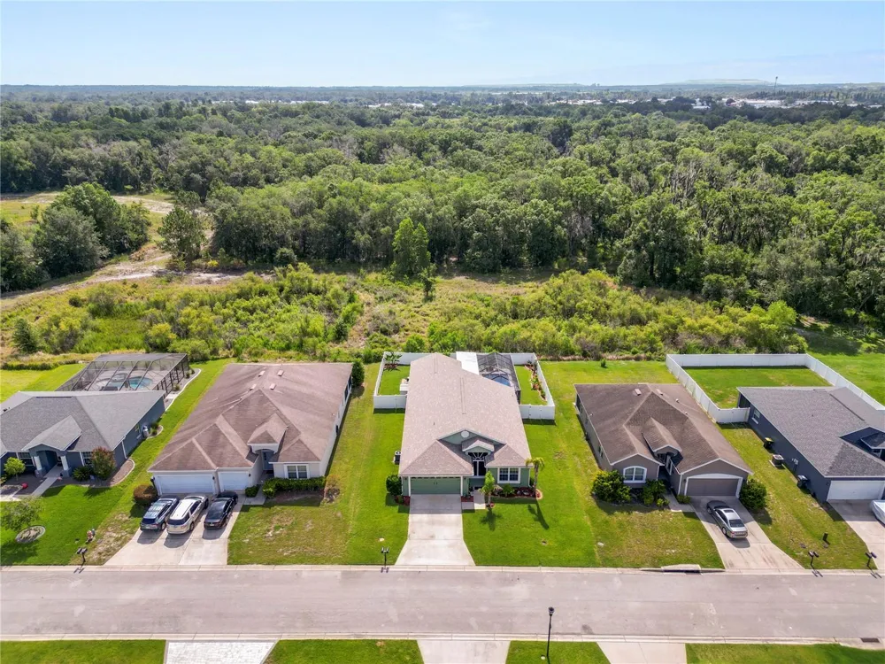4562 FAIRWAY OAKS DRIVE Mulberry, FL 33860