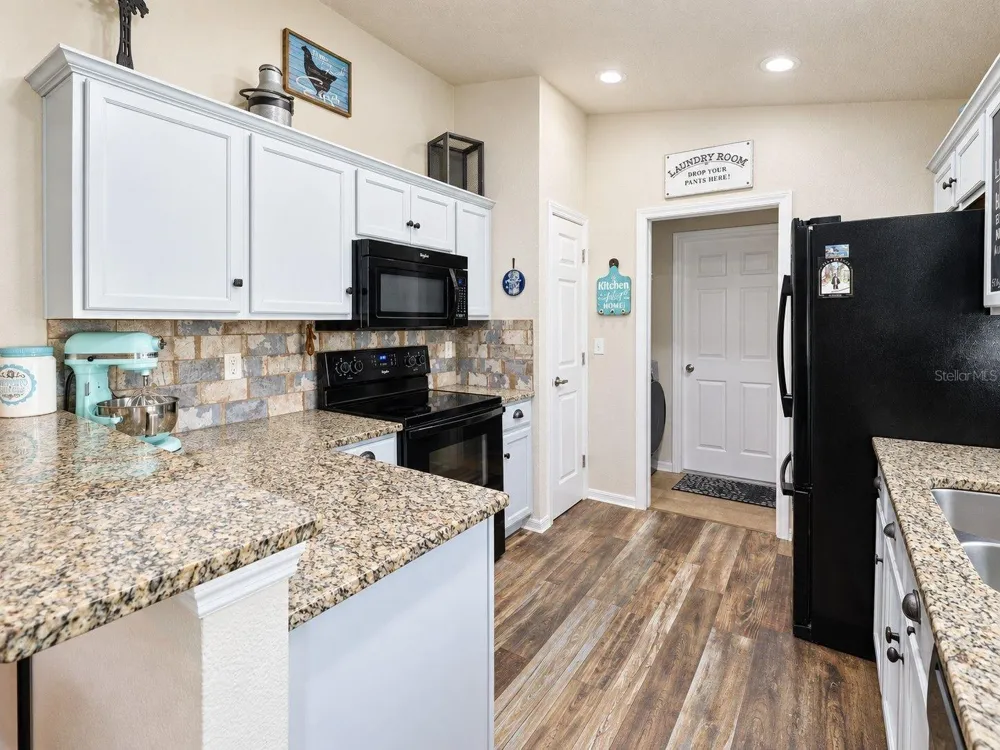 4562 FAIRWAY OAKS DRIVE Mulberry, FL 33860