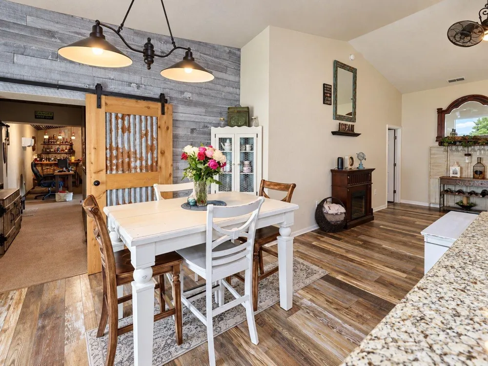 4562 FAIRWAY OAKS DRIVE Mulberry, FL 33860