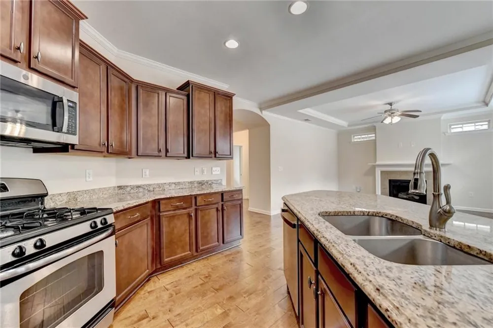 391 Gold Cove Lane Johns Creek, GA 30097