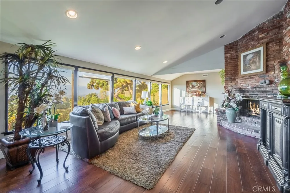 2333 Coronet Court Covina, CA 91724