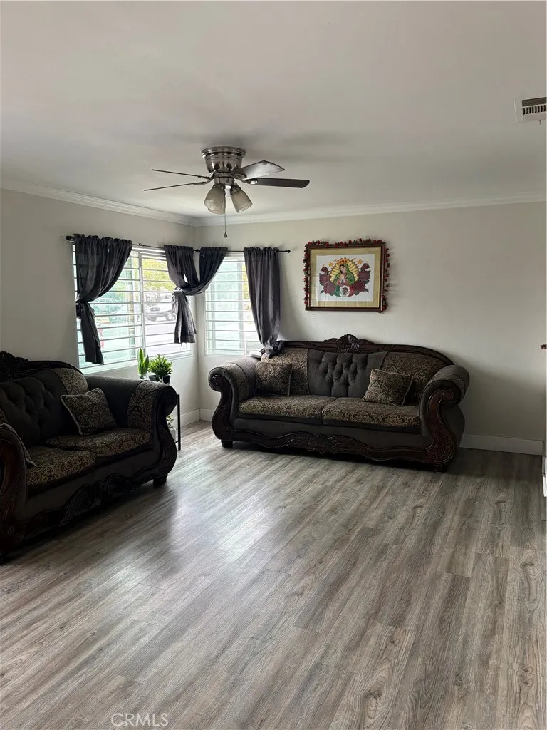 501 W Latham Hemet, CA 92543