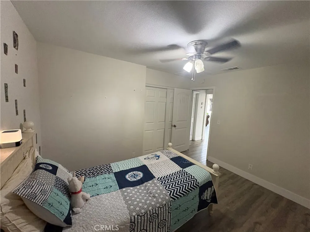 501 W Latham Hemet, CA 92543