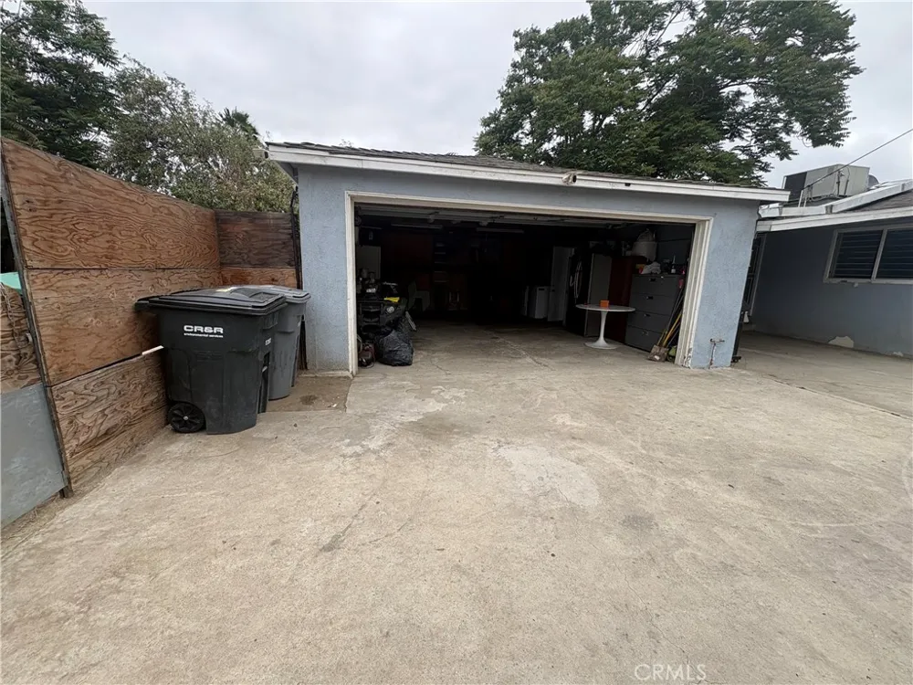 501 W Latham Hemet, CA 92543
