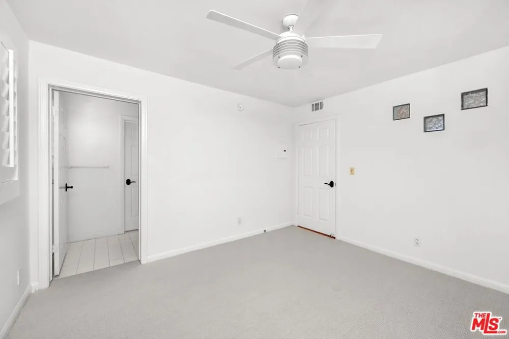 6206 Pacific Avenue #2 Playa del Rey, CA 90293