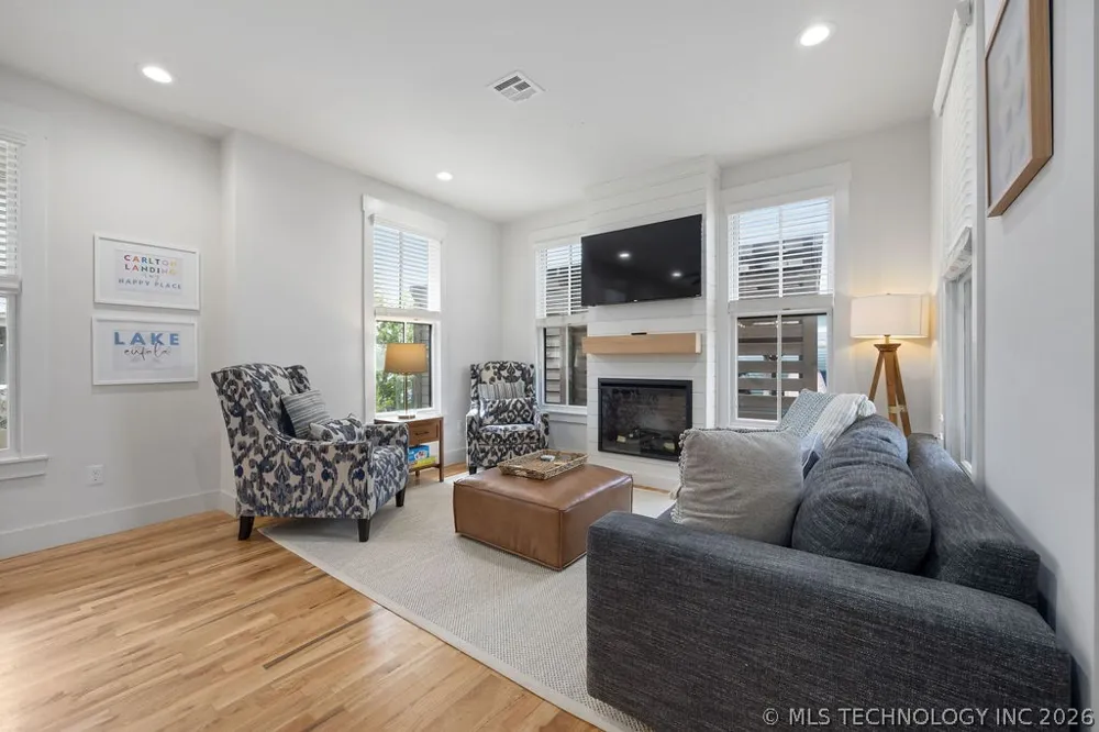 43 Center Lane S Carlton Landing, OK 74432