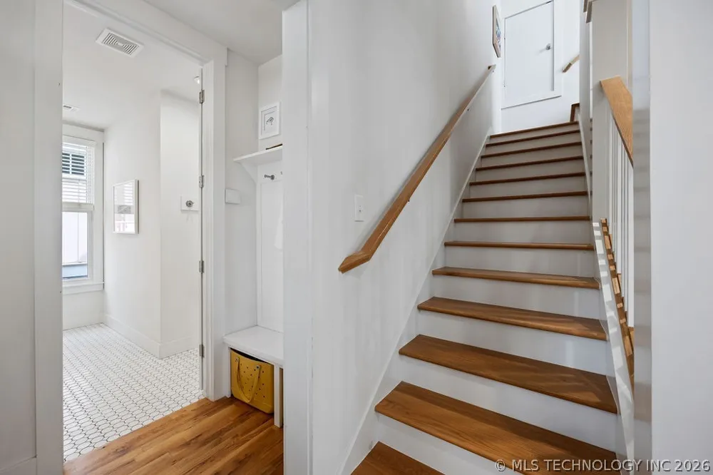 43 Center Lane S Carlton Landing, OK 74432