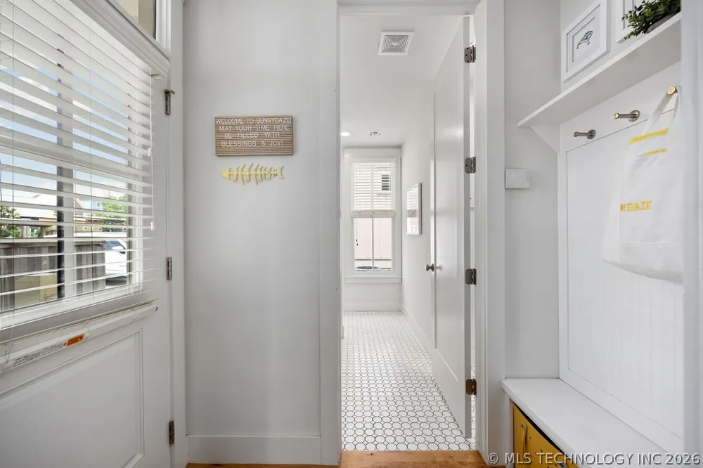 43 Center Lane S Carlton Landing, OK 74432