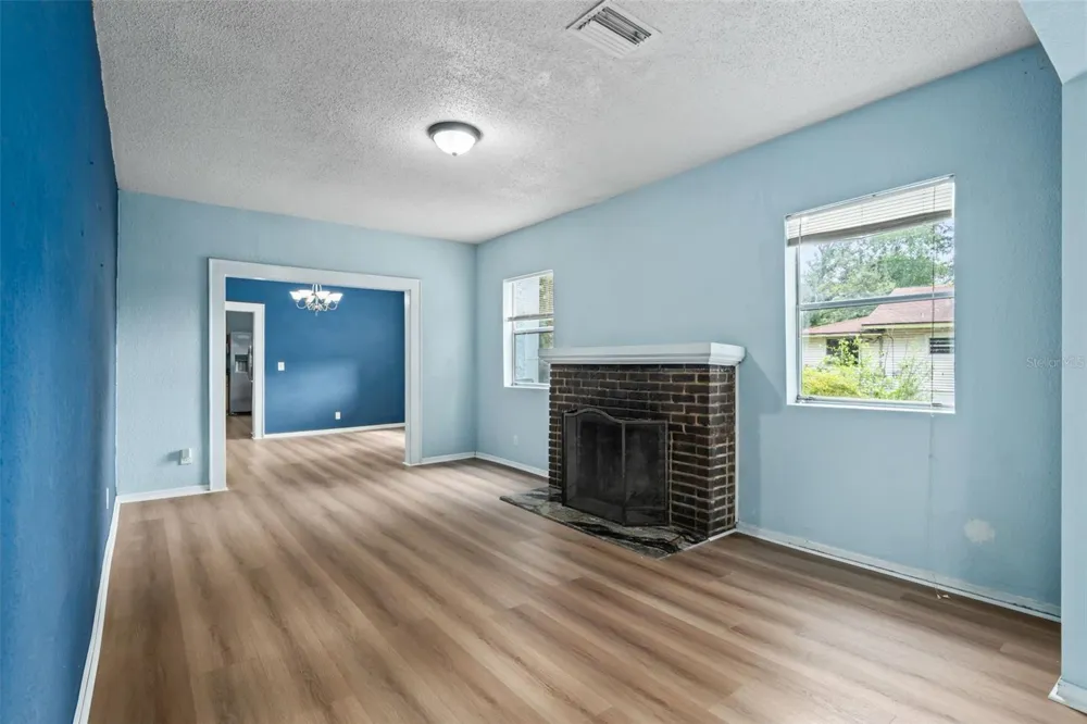 1516 E ELM ROAD Lakeland, FL 33801