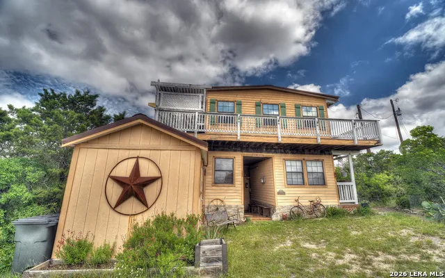982 Skyview Ln Camp Wood, TX 78833