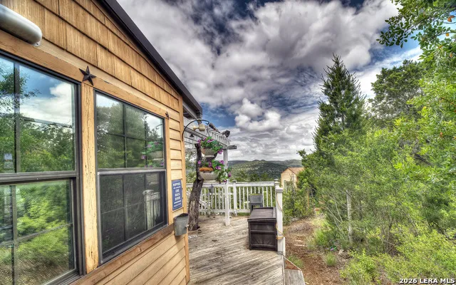 982 Skyview Ln Camp Wood, TX 78833