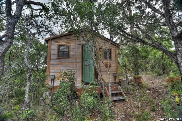 982 Skyview Ln Camp Wood, TX 78833