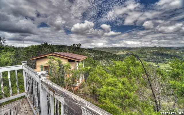 982 Skyview Ln Camp Wood, TX 78833