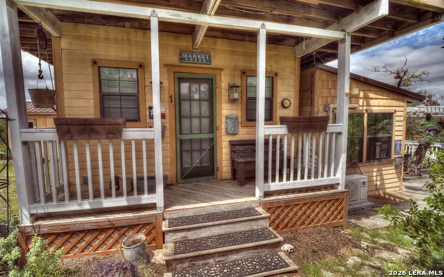 982 Skyview Ln Camp Wood, TX 78833
