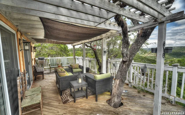982 Skyview Ln Camp Wood, TX 78833
