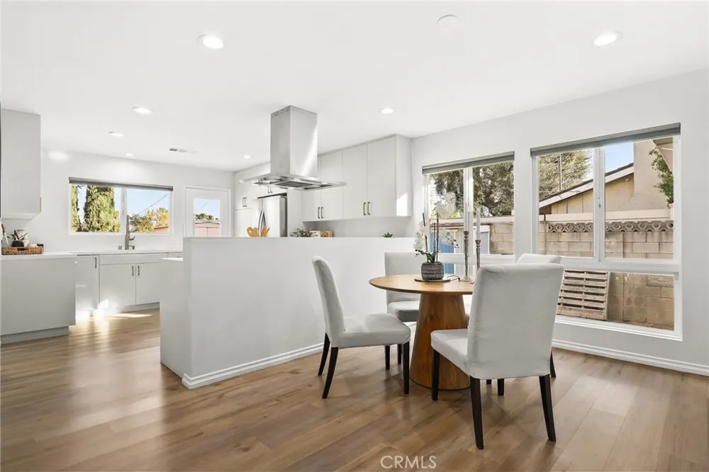 10000 Amestoy Avenue Northridge, CA 91325