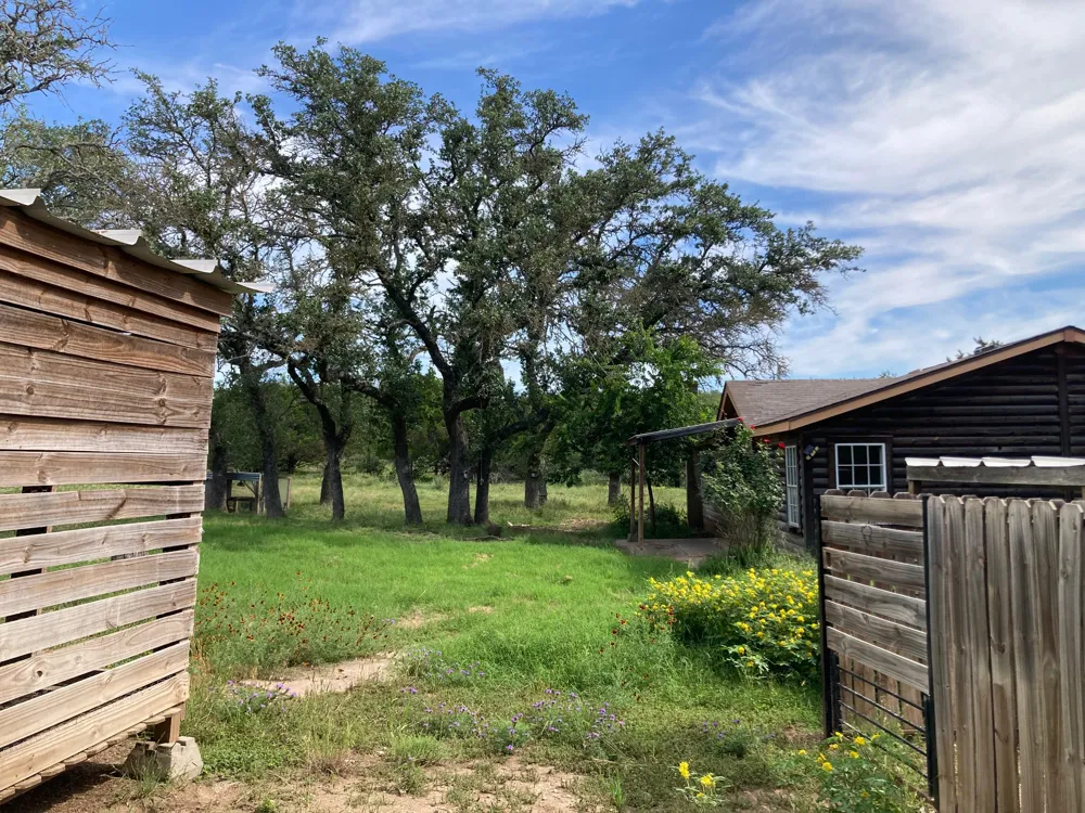 1050 Harmon Hills Road Dripping Springs, TX 78620
