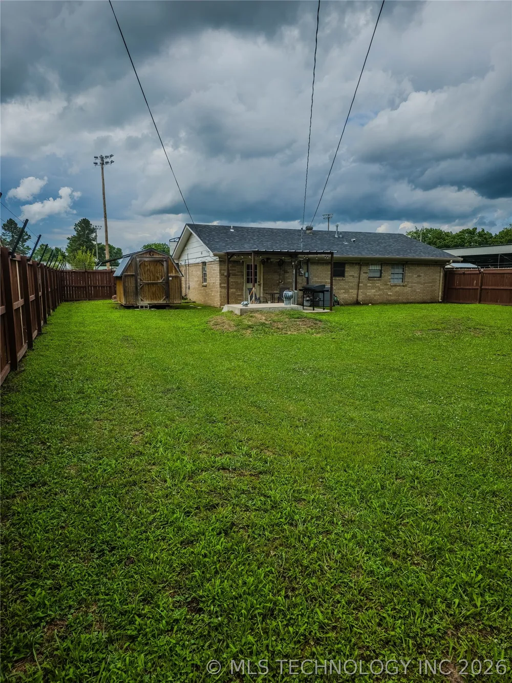 413 Stanton Calera, OK 74730
