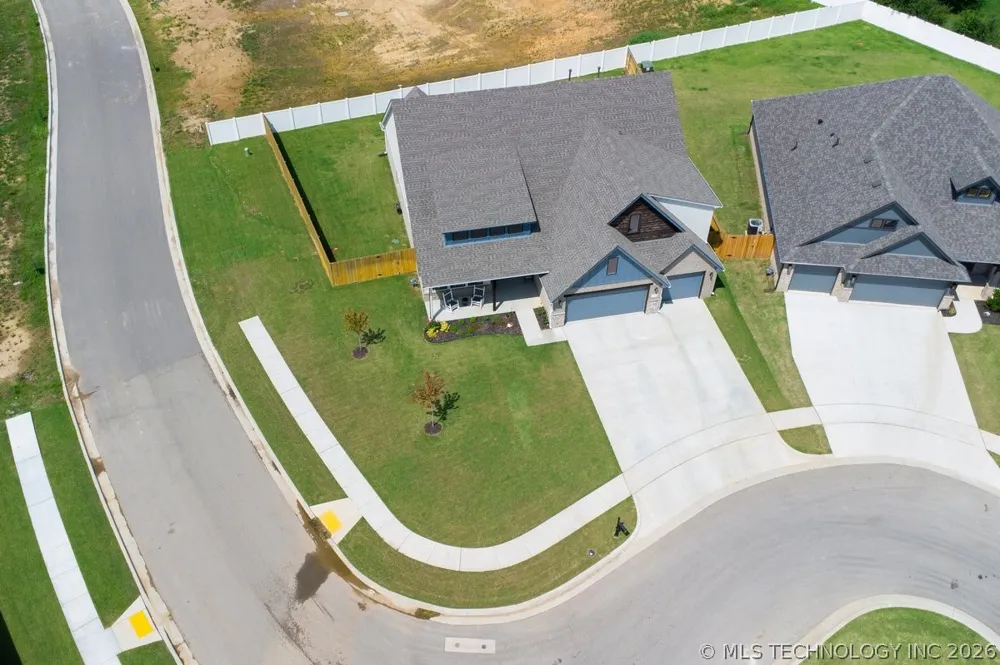 1617 72nd Street Broken Arrow, OK 74014