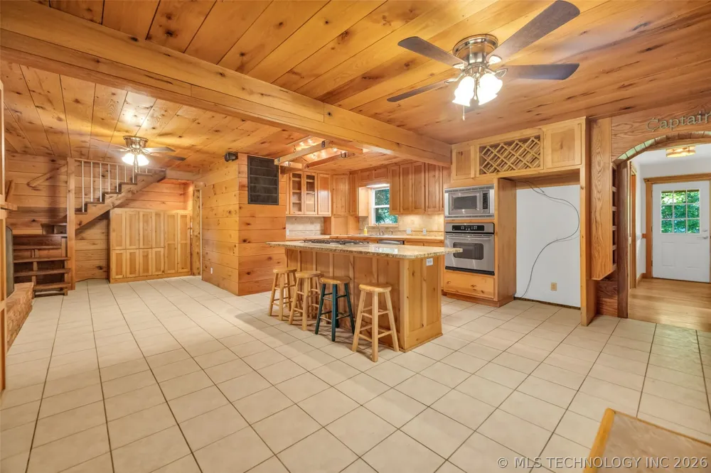 207 Gary Drive Vinita, OK 74301