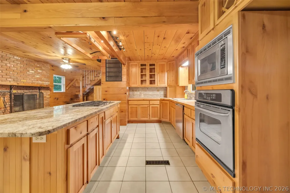 207 Gary Drive Vinita, OK 74301