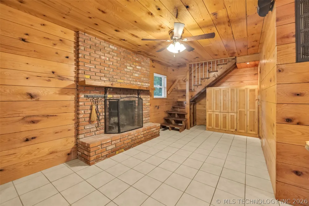 207 Gary Drive Vinita, OK 74301