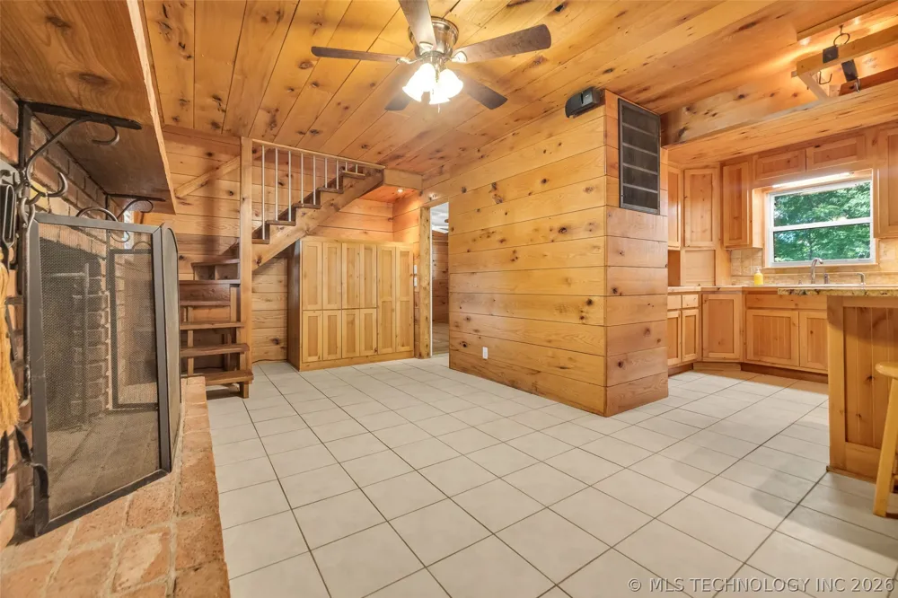 207 Gary Drive Vinita, OK 74301