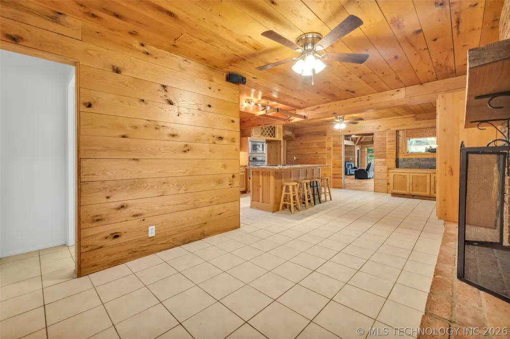 207 Gary Drive Vinita, OK 74301