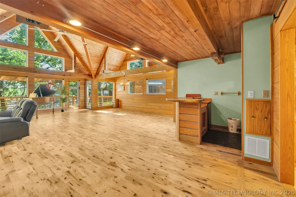 207 Gary Drive Vinita, OK 74301