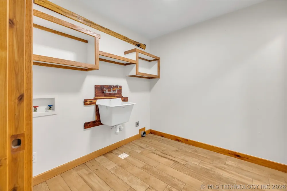 207 Gary Drive Vinita, OK 74301