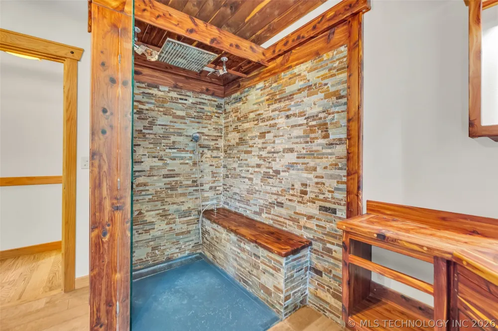 207 Gary Drive Vinita, OK 74301