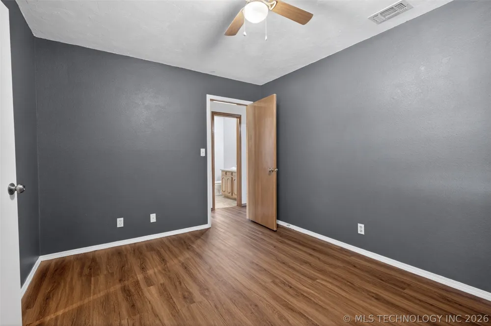 1259 Peninsula Drive Cleveland, OK 74020