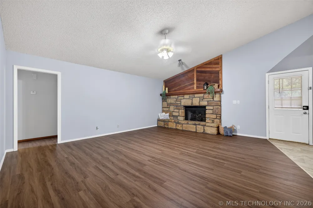1259 Peninsula Drive Cleveland, OK 74020